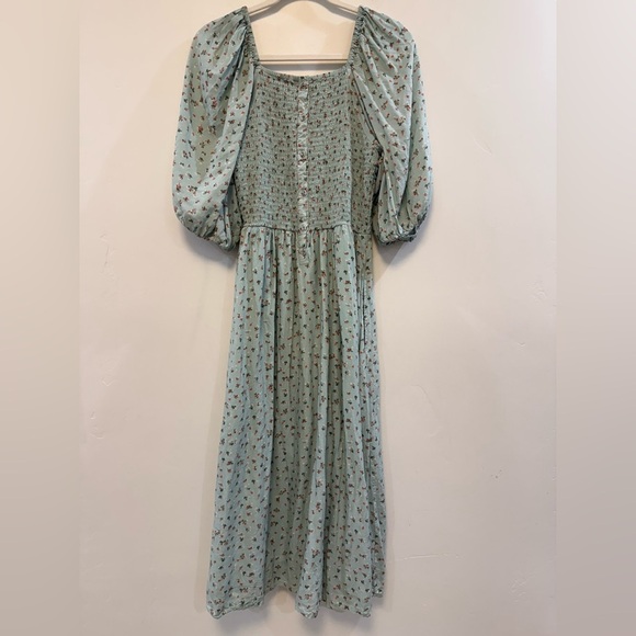 IVY CITY CO. Hazel Midi in Green Floral Smocked
Puff Sleeve Dress Size Small - Picture 8 of 8